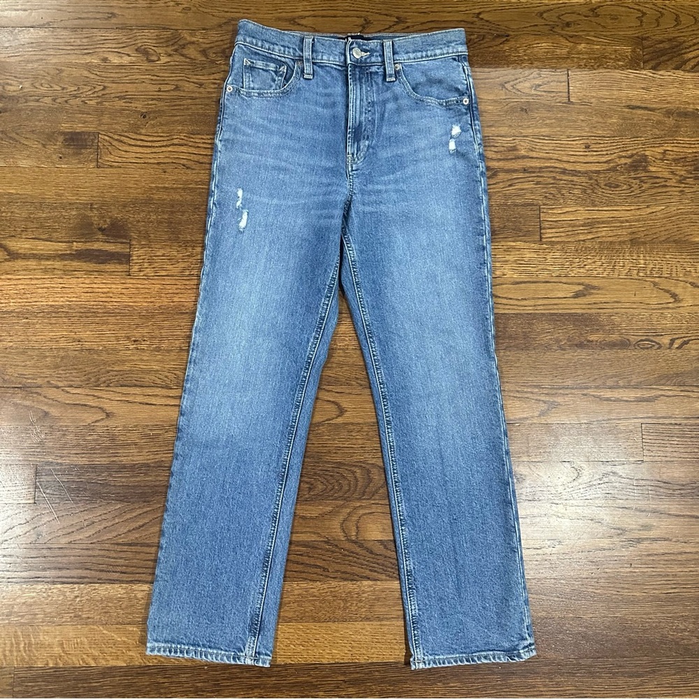 4/27r - Gap High Rise Straight jeans